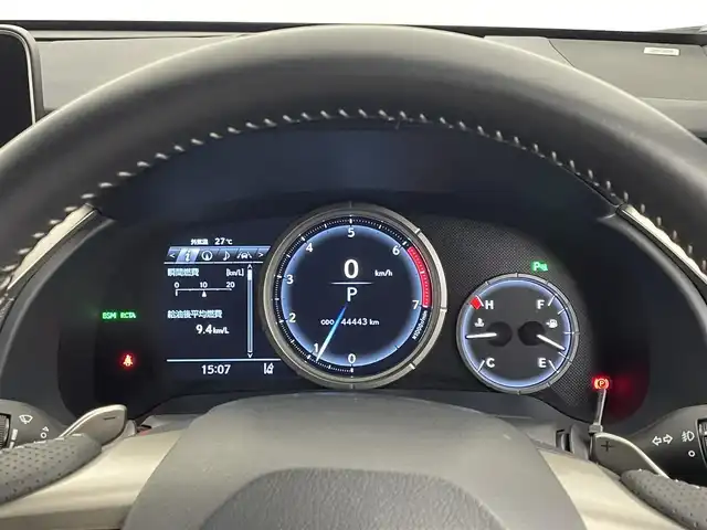 レクサス ＲＸ 300 Fスポーツ 埼玉県 2019(平31)年 4.5万km ホワイトノーヴァガラスフレーク サンルーフ　マークレビンソン　メーカーナビ　パノラミックビューモニター　黒レザー　ＢＳＭ　ＨＵＤ　三眼　ビルトインＥＴＣ２．０　ステアリングヒーター　シートヒーター　ベンチレーション　ＡＣ１００Ｖ