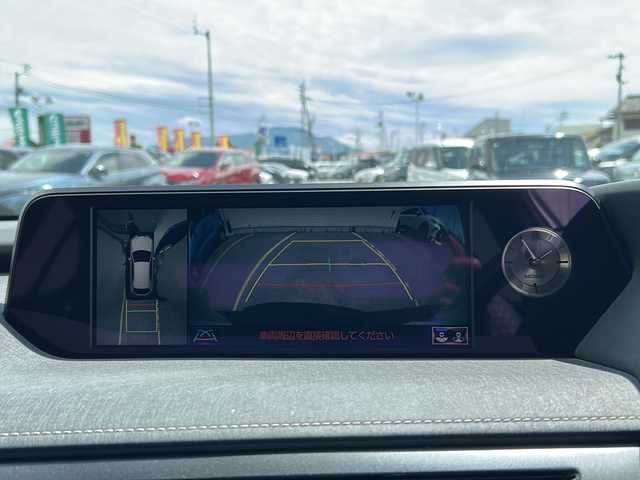 レクサス ＵＸ 250h バージョンC 香川県 2020(令2)年 6.1万km ソニッククォーツ 純正ナビ/・全方位バックカメラ/・フルセグTV/・DVD再生機能付き/・Bluetooth接続/電動リア/シートポジンションメモリ/パワーシート【D+N席】/シートヒーター/ステアリングヒーター/LEDヘッドライト/スマートキー/レーントレーシング機能/ブラインドスポットモニター/PCS/PKSA/HUD/先行発車告知/オートライト/オートマチックハイビーム/前後コーナーセンサー/スタートボタン/純正アルミ/ETC2.0/取り扱い説明書