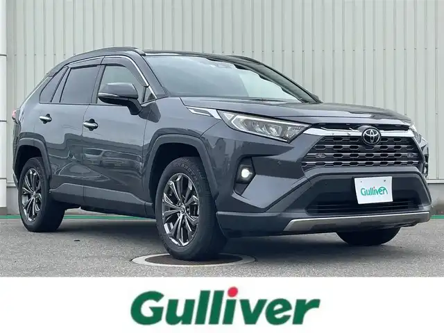 トヨタ ＲＡＶ４ G 富山県 2022(令4)年 8.2万km グレーメタリック 黒革／/純正８インチナビ／/フルセグＴＶ／/Ｂｌｕｅｔｏｏｔｈ／/ＤＶＤ再生／/バックカメラ／/パワーバックドア／/レーダークルーズコントロール／/レーンキープアシスト／/ブラインドスポットモニター／/ＬＥＤオートライト/オートマチックハイビーム/運転席パワーシート/運転席シートヒーター/助手席シートヒーター/運転席エアシート/助手席エアシート/ステアリングヒーター/純正ドライブレコーダー/ビルトインETC