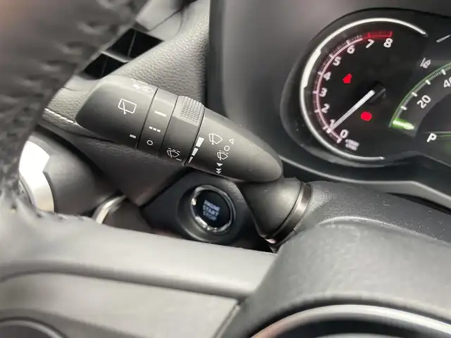 トヨタ ＲＡＶ４ G 富山県 2022(令4)年 8.2万km グレーメタリック 黒革／/純正８インチナビ／/フルセグＴＶ／/Ｂｌｕｅｔｏｏｔｈ／/ＤＶＤ再生／/バックカメラ／/パワーバックドア／/レーダークルーズコントロール／/レーンキープアシスト／/ブラインドスポットモニター／/ＬＥＤオートライト/オートマチックハイビーム/運転席パワーシート/運転席シートヒーター/助手席シートヒーター/運転席エアシート/助手席エアシート/ステアリングヒーター/純正ドライブレコーダー/ビルトインETC