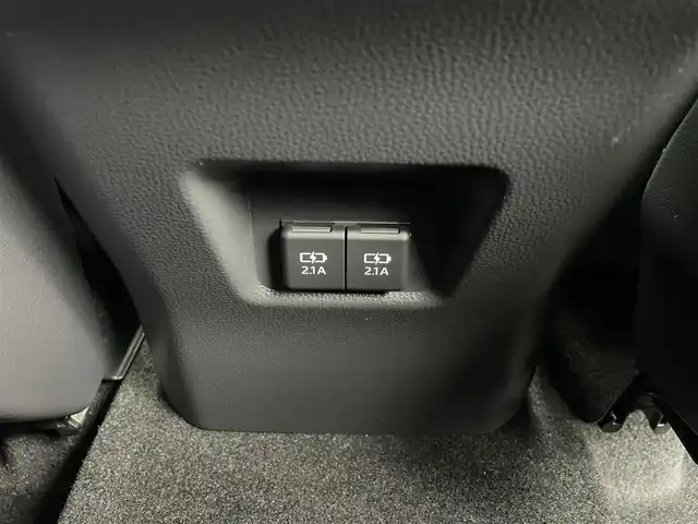 トヨタ ＲＡＶ４ G 富山県 2022(令4)年 8.2万km グレーメタリック 黒革／/純正８インチナビ／/フルセグＴＶ／/Ｂｌｕｅｔｏｏｔｈ／/ＤＶＤ再生／/バックカメラ／/パワーバックドア／/レーダークルーズコントロール／/レーンキープアシスト／/ブラインドスポットモニター／/ＬＥＤオートライト/オートマチックハイビーム/運転席パワーシート/運転席シートヒーター/助手席シートヒーター/運転席エアシート/助手席エアシート/ステアリングヒーター/純正ドライブレコーダー/ビルトインETC