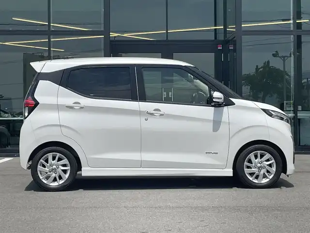 日産 デイズ ハイウェイスターX 愛媛県 2020(令2)年 4.6万km ホワイトパール ワンオーナー　/純正ナビ・フルセグＴＶ　/全方位モニター　/ＬＥＤオートライト　/ドライブレコーダー/前後センサー　/サイド・カーテンエアバック　/フォグランプ　/純正フロアマット/スマートキー　/スペアキー　/保証書　/取扱説明書