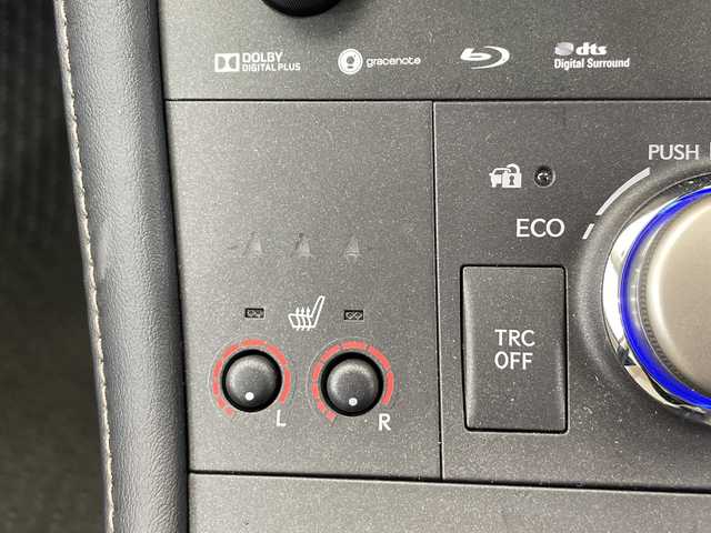 レクサス ＣＴ 200h バージョンC 栃木県 2022(令4)年 1.9万km ソニッククォーツ 純正ナビ/(フルセグTV・Bluetooth・CD・DVD・Blu-ray・AUX)/バックカメラ/レクサスセーフティシステム+/ ・衝突軽減システム/ ・レーンキープアシスト/ ・アダプティブクルーズコントロール/ ・オートハイビーム/前席パワーシート/運転席メモリシート/前席シートヒーター/合皮シート/パドルシフト/ステアリングヒーター/LEDヘッドライト/オートライト/スマートキー/スペアキー/カードキー/社外フロアマット/純正アルミホイール/取扱説明書/保証書
