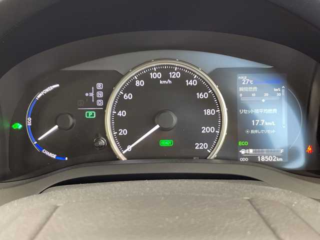レクサス ＣＴ 200h バージョンC 栃木県 2022(令4)年 1.9万km ソニッククォーツ 純正ナビ/(フルセグTV・Bluetooth・CD・DVD・Blu-ray・AUX)/バックカメラ/レクサスセーフティシステム+/ ・衝突軽減システム/ ・レーンキープアシスト/ ・アダプティブクルーズコントロール/ ・オートハイビーム/前席パワーシート/運転席メモリシート/前席シートヒーター/合皮シート/パドルシフト/ステアリングヒーター/LEDヘッドライト/オートライト/スマートキー/スペアキー/カードキー/社外フロアマット/純正アルミホイール/取扱説明書/保証書