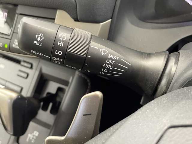 レクサス ＣＴ 200h バージョンC 栃木県 2022(令4)年 1.9万km ソニッククォーツ 純正ナビ/(フルセグTV・Bluetooth・CD・DVD・Blu-ray・AUX)/バックカメラ/レクサスセーフティシステム+/ ・衝突軽減システム/ ・レーンキープアシスト/ ・アダプティブクルーズコントロール/ ・オートハイビーム/前席パワーシート/運転席メモリシート/前席シートヒーター/合皮シート/パドルシフト/ステアリングヒーター/LEDヘッドライト/オートライト/スマートキー/スペアキー/カードキー/社外フロアマット/純正アルミホイール/取扱説明書/保証書