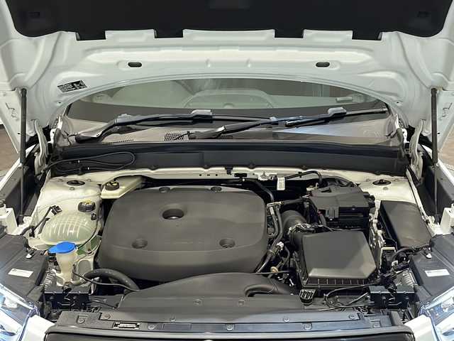 ボルボ ＸＣ４０ T5 AWD Rデザイン 新潟県 2020(令2)年 3.2万km クリスタルホワイトP チルトアップ機構付電動ガラス・サンルーフ/ハーマンカードンサウンドシステム/13スピーカー/純正HDDナビ/・フルセグ/ラジオ/BT/全方位カメラ/前後ドライブレコーダー/オートクルーズコントロール/Rデザイン専用ハーフレザーシート/Rデザイン専用ルーフレール/Rデザイン専用Fグリル・バンパー・オーバーフェンダー/Ｒデザイン専用スポーツサスペンション/前後クリアランスソナー/パワーシート（D/N）/・D席メモリー付/パワーバックドア/シートヒーター/ハンドルヒーター/ミラーヒーター/本革巻きステアリング/ブラインドスポットモニター/アクティブ・ベンディング・ライト/レーンキープアシスト/アイドリングストップ/スマートキー/プッシュスタート/純正19インチアルミホイール/純正フロアマット