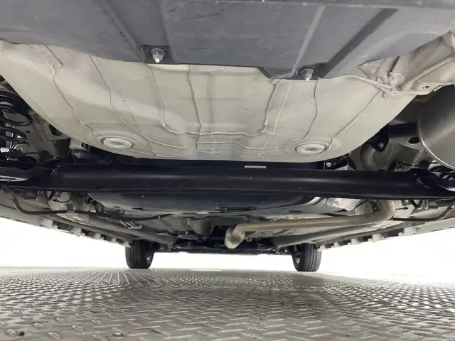 スズキ ソリオ バンディット HV MV 神奈川県 2021(令3)年 2.3万km ピュアホワイトP スズキセーフティサポート/・デュアルセンサーブレーキサポート/・誤発進抑制機能/・車線逸脱警報機能/・先行車発進お知らせ機能/・標識認識機能/・ハイビームアシスト/純正10型ナビ/・BT/フルセグTV/SD/USB/CD/DVD/全方位モニター/シートヒーター(D/N)/アイドリングストップ機能/両側電動ドア/コーナーセンサー/革巻きステアリング/ステアリングスイッチ/Autoライト/アダプティブクルーズコントロール/スマートキー/スペアキー/プッシュスタートボタン/LEDライト/フォグランプ/シートリフター/電動格納ミラー/ウィンカーミラー/純正フロアマット/純正15インチアルミホイール/純正ドアバイザー