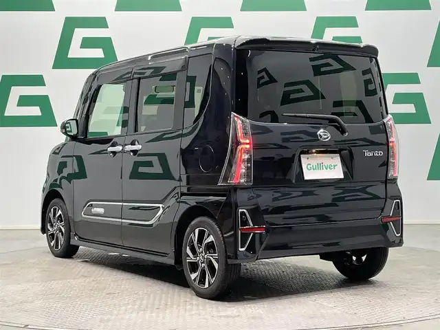 ダイハツ タント カスタム X スタイルセレクション 鹿児島県 2022(令4)年 4万km パールブラック 純正7インチワイドSDナビ/フルセグTV/BT/CD/DVD/MSV/AM/FM/バックカメラ/スマートアシスト/コーナーセンサー/両側パワースライドドア/ハーフレザーシート/前席シートヒーター/ETC/ドライブレコーダー/純正LEDヘッドライト/純正14インチアルミホイール/純正フロアマット/ドアバイザー