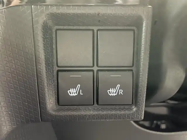 ダイハツ タント カスタム X スタイルセレクション 鹿児島県 2022(令4)年 4万km パールブラック 純正7インチワイドSDナビ/フルセグTV/BT/CD/DVD/MSV/AM/FM/バックカメラ/スマートアシスト/コーナーセンサー/両側パワースライドドア/ハーフレザーシート/前席シートヒーター/ETC/ドライブレコーダー/純正LEDヘッドライト/純正14インチアルミホイール/純正フロアマット/ドアバイザー