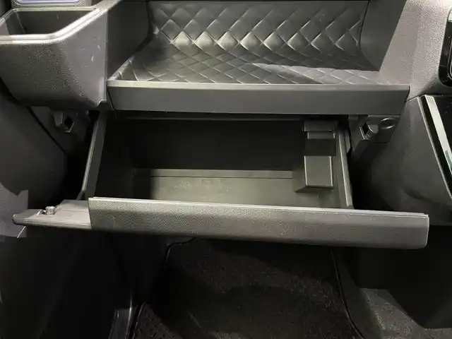 ダイハツ タント カスタム X スタイルセレクション 鹿児島県 2022(令4)年 4万km パールブラック 純正7インチワイドSDナビ/フルセグTV/BT/CD/DVD/MSV/AM/FM/バックカメラ/スマートアシスト/コーナーセンサー/両側パワースライドドア/ハーフレザーシート/前席シートヒーター/ETC/ドライブレコーダー/純正LEDヘッドライト/純正14インチアルミホイール/純正フロアマット/ドアバイザー