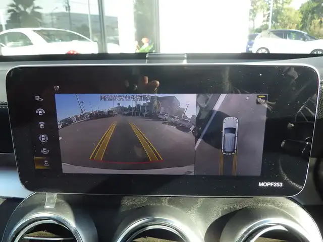 メルセデス・ベンツ ＧＬＣ３００ 4マチック AMGライン 千葉県 2020(令2)年 4.5万km ダイヤモンドホワイト 255/45R20/アクティブブレーキアシスト/アクティブレーンキーピングアシスト/レーンチェンジアシスト/ブラインドスポットアシスト/アテンションアシスト/ディストロニック/パノラミックスライディングルーフ/ブラックレザーシート/前席パワーシート/シートヒーター/純正ナビ/地デジTV/【Bluetooth接続】/360°カメラ/ドライブレコーダー（前後撮影）/革巻きステアリング/ステアリングスイッチ/パドルシフト/ETC/LEDヘッドライト/ウインカーミラー/パークトロニック/純正20インチアルミホイル/サイド/カーテンエアバッグ/キーレスゴー