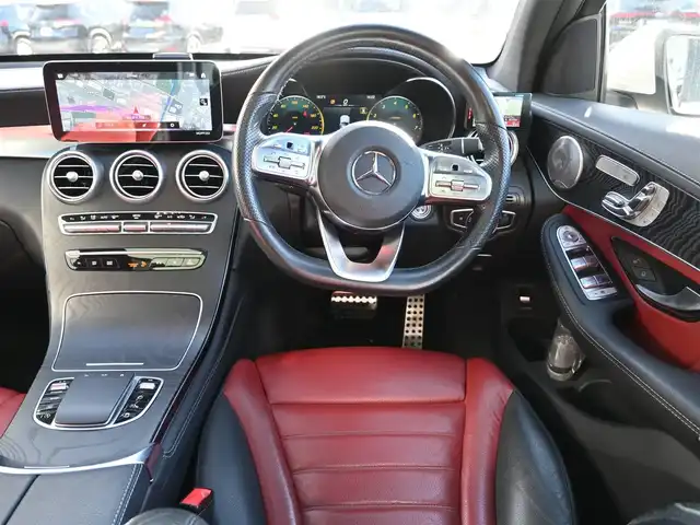メルセデス・ベンツ ＧＬＣ３００ 4マチック AMGライン 千葉県 2020(令2)年 4.5万km ダイヤモンドホワイト 255/45R20/アクティブブレーキアシスト/アクティブレーンキーピングアシスト/レーンチェンジアシスト/ブラインドスポットアシスト/アテンションアシスト/ディストロニック/パノラミックスライディングルーフ/ブラックレザーシート/前席パワーシート/シートヒーター/純正ナビ/地デジTV/【Bluetooth接続】/360°カメラ/ドライブレコーダー（前後撮影）/革巻きステアリング/ステアリングスイッチ/パドルシフト/ETC/LEDヘッドライト/ウインカーミラー/パークトロニック/純正20インチアルミホイル/サイド/カーテンエアバッグ/キーレスゴー