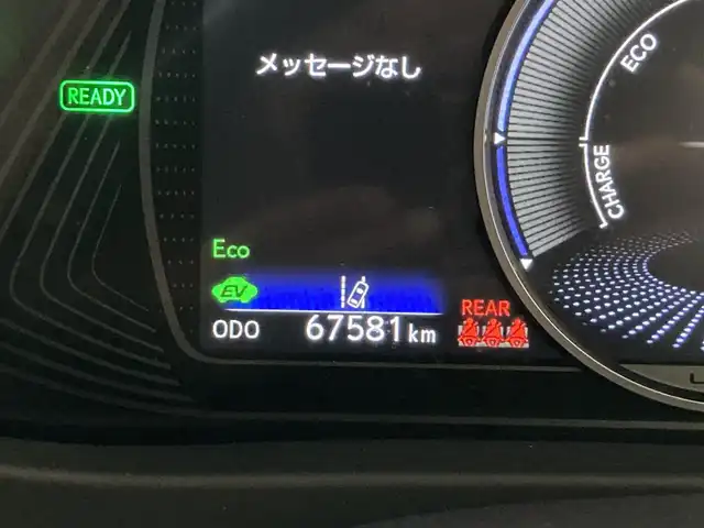 レクサス ＵＸ 250h バージョンC 熊本県 2019(平31)年 6.8万km ソニックチタニウム ・スマートキー/・プッシュスタート/・プリクラッシュセーフティ/・レーンデパーチャーアラート/・ブラインドスポットモニター/・パーキングサポートアラート/・道路標識アシスト/・先行車発進告知/・オートマチックハイビーム/・クルーズコントロール(追従式)/・レザーシート/・前席パワーシート/・前席シートヒーター/・ハンドルヒーター /・純正メモリナビ/　【BD・Bluetooth・USB・SD・AUX・MSV】/・フルセグTV/・バックカメラ/・ETC2.0/・ドライブレコーダー(前方録画)/・パワーバックドア/・LEDヘッドランプ/・LEDフォグランプ/・純正マット