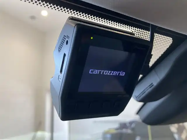 レクサス ＵＸ 250h バージョンC 熊本県 2019(平31)年 6.8万km ソニックチタニウム ・スマートキー/・プッシュスタート/・プリクラッシュセーフティ/・レーンデパーチャーアラート/・ブラインドスポットモニター/・パーキングサポートアラート/・道路標識アシスト/・先行車発進告知/・オートマチックハイビーム/・クルーズコントロール(追従式)/・レザーシート/・前席パワーシート/・前席シートヒーター/・ハンドルヒーター /・純正メモリナビ/　【BD・Bluetooth・USB・SD・AUX・MSV】/・フルセグTV/・バックカメラ/・ETC2.0/・ドライブレコーダー(前方録画)/・パワーバックドア/・LEDヘッドランプ/・LEDフォグランプ/・純正マット
