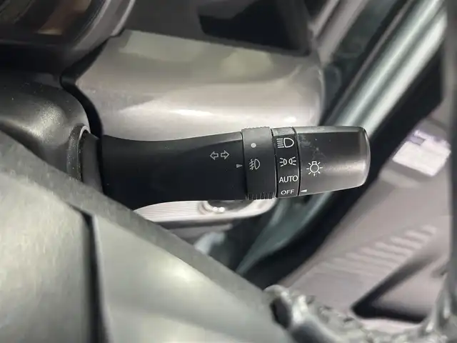 スズキ スペーシア ギア HYBRID XZ 佐賀県 2019(平31)年 5.5万km オフブルーメタリック/ガンメタリック2トーンルーフ 純正ディーラーオプションSD8インチナビ/Bluetoothオーディオ接続/衝突軽減システム/全方位カメラ/バックカメラ/両側パワースライドドア/シートヒーター/ETC/純正フロアマット/ステアリングスイッチ/後席サーキュレーター/ヘッドアップディスプレイ/禁煙車/ABS/横滑り防止装置/レーンアシスト/オートライト/オートマチックハイビーム/コーナーセンサー/LEDヘッドライト