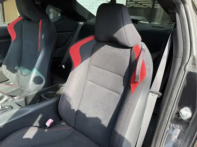 トヨタ ８６ GT 高知県 2014(平26)年 11.5万km クリスタルブラックシリカ (株)IDOMが運営する【じしゃロン高知店】の自社ローン対象車両になります。こちらは現金ご利用時の価格です。自社ローンご希望の方は別途その旨お申付け下さい。/社外アルミ　ドラレコ　パドルシフト　純正ナビ