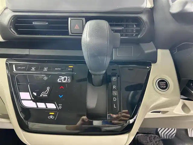 日産 ルークス X 佐賀県 2021(令3)年 2.4万km フローズンバニラパール/アッシュブラウンM 純正7インチナビ/AM/FM/CD/BT/フルセグTV/アラウンドビューモニター/片側パワースライドドア/エマージェンシーブレーキ/ステアリングスイッチ/コーナーセンサー/車線逸脱防止機能/オートマチックハイビーム/後席サンシェード/純正フロアマット/前方ドライブレコーダー/サーキュレーター