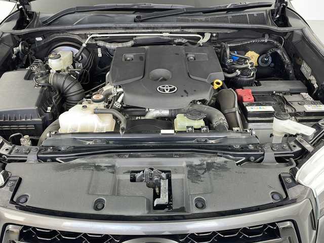 トヨタ ハイラックス Z ブラックラリーエディション 岐阜県 2020(令2)年 5.9万km アティチュードブラックマイカ 【特別使用車】/・ブラックラリーエディション専用装備/・フロントグリル・フロントバンパーブラック塗装/・ブラックラリー専用オーバーフェンダー/・18インチAW/・ホワイトレタータイヤ/・サイドターンランプ付電動格納式ドアミラー ・ドアハンドル/・本革巻きステアリング・シフトノブ/・オプティロンメーター/・専用キーデザイン/リアデフロック/社外ナビ/(AM/FM/CD/SD/BT/フルセグ)/バックカメラ/ETC/純正フロアマット/サイドバイザー/ステアリングスイッチ/PCS/LDA/DAC/レーダークルーズコントロール/先行者発進お知らせ/LEDオートライト/LEDフォグ