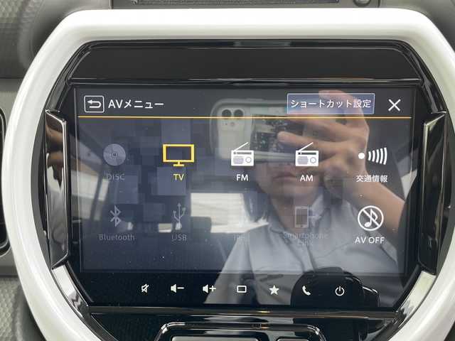 スズキ ハスラー HYBRID X 沖縄県 2023(令5)年 0.7万km クールカーキPM 県外仕入　/純正メモリーナビ　ＴＶ　ＢＴ　ＣＤ　ＤＶＤ　/全方位カメラ　/革巻きステアリング　/ステアリングスイッチ　/ウィンカーミラー　/電格ミラー　/フォグランプ　/サイドバイザー