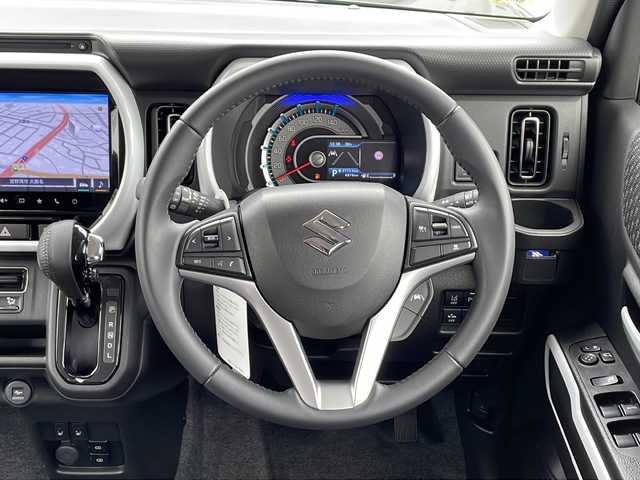 スズキ ハスラー HYBRID X 沖縄県 2023(令5)年 0.7万km クールカーキPM 県外仕入　/純正メモリーナビ　ＴＶ　ＢＴ　ＣＤ　ＤＶＤ　/全方位カメラ　/革巻きステアリング　/ステアリングスイッチ　/ウィンカーミラー　/電格ミラー　/フォグランプ　/サイドバイザー