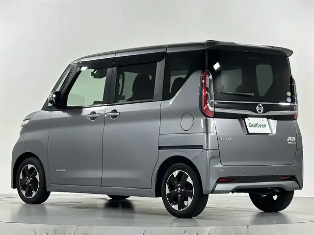日産 ルークス ハイウェイスター X 佐賀県 2020(令2)年 7万km チタニウムグレーメタリック 純正9インチナビ/アラウンドビューモニター/純正ナビ連動型前後ドライブレコーダー/左側ハンズフリースライドドア/両側パワースライドドア/後席サーキュレーター/フルセグテレビ/CD/DVD/BT/USB/SD/FM.AM/衝突軽減ブレーキ/車線逸脱防止機能/前後ソナー/オートマチックハイビーム/オートライト/プッシュスタート/純正14インチアルミホイール/純正フロアマット/純正ドアバイザー/スマートキー×2/保証書/取扱説明書