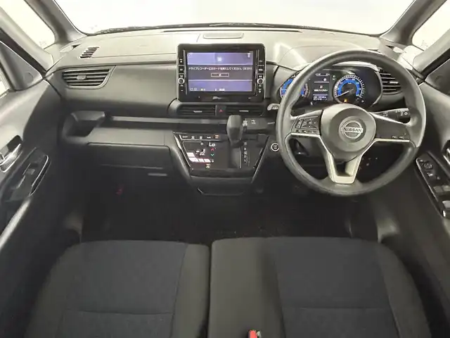 日産 ルークス ハイウェイスター X 佐賀県 2020(令2)年 7万km チタニウムグレーメタリック 純正9インチナビ/アラウンドビューモニター/純正ナビ連動型前後ドライブレコーダー/左側ハンズフリースライドドア/両側パワースライドドア/後席サーキュレーター/フルセグテレビ/CD/DVD/BT/USB/SD/FM.AM/衝突軽減ブレーキ/車線逸脱防止機能/前後ソナー/オートマチックハイビーム/オートライト/プッシュスタート/純正14インチアルミホイール/純正フロアマット/純正ドアバイザー/スマートキー×2/保証書/取扱説明書