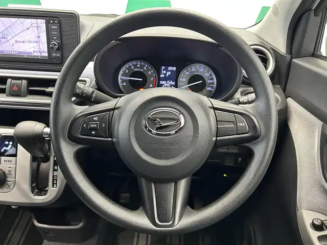 ダイハツ キャスト アクティバ X 鹿児島県 2016(平28)年 2.3万km パールホワイトⅢ 純正SDナビ【NSZP-W66D】/（CD/DVD/フルセグ/Bluetooth/SD/AUX）/バックカメラ/社外ETC/アイドリングストップ/ステアリングリモコン/PWRスイッチ/純正LEDヘッドライト/オートライト/レーンキープアシスト/衝突軽減ブレーキ/純正フロアマット/純正ドアバイザー