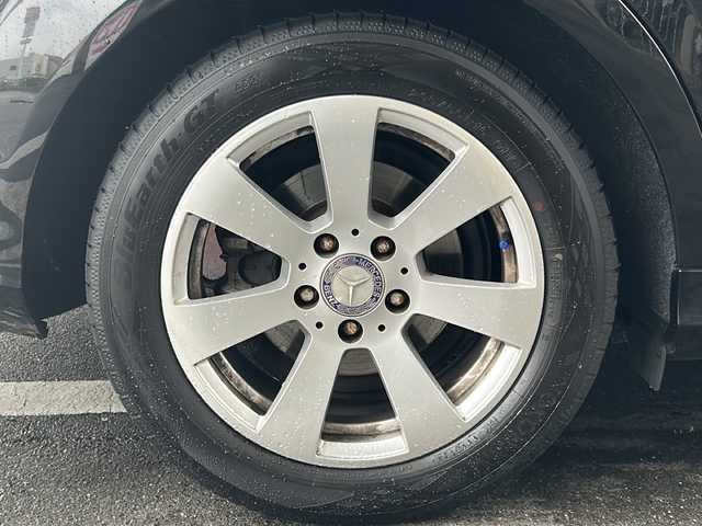 メルセデス・ベンツ Ｃ１８０ ブルーエフィシェンシー ワゴン 愛知県 2013(平25)年 5万km オブシディアンブラック 純正HDDナビゲーション/Bluetooth・AM・FM・DVD・CD/バックカメラ/前席パワーシート/クルーズコントロール/本革ステアリング/ルーフレール/ステアリングスイッチ/HIDヘッドライト/ETC/キーレスゴー/プッシュスタート/ISOFIX/フォグランプ/オートライト/オートハイビーム/USBポート/センターコンソール/純正フロアマット/スペアキー/保証書/取扱説明書/点検整備記録簿H26-R4 R6