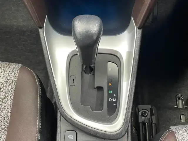 トヨタ ヤリスクロス Z 鹿児島県 2020(令2)年 3.3万km ブラックマイカ/ベージュ 2トーン 禁煙車　/ナビ機能付きディスプレイオーディオ　/・Ｂｌｕｅｔｏｏｔｈ　/・AM/FM/ビルドインＥＴＣ　/バックカメラ　/電動パーキングブレーキ　/オートホールド　/オートマチックハイビーム　/ハーフレザーシート　/シートヒーター/前後コーナーセンサー/フロントフォグ/純正アルミ/電格ミラー