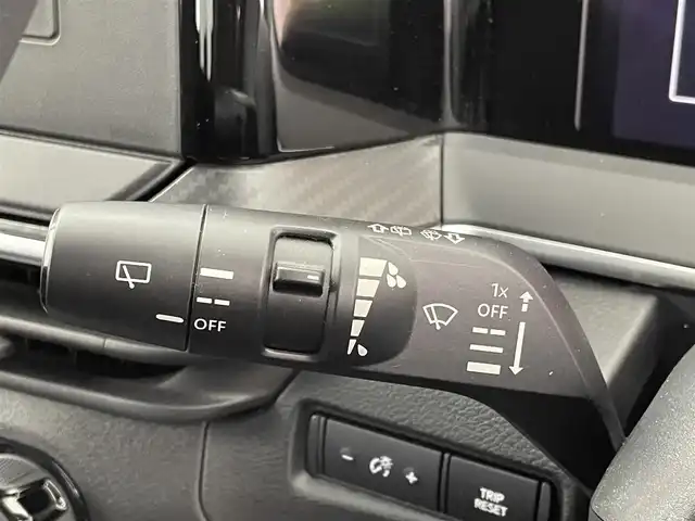 日産 ノート X 群馬県 2021(令3)年 4.1万km ピュアホワイトパール エマージェンシーブレーキサポート　全方位運転支援システム　ＬＥＤオートライト　オートハイビーム　電子パーキング　オートブレーキホールド　スマートキー　プッシュスタート　コーナーセンサー　禁煙車