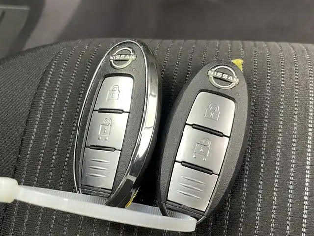 日産 ノート X 群馬県 2021(令3)年 4.1万km ピュアホワイトパール エマージェンシーブレーキサポート　全方位運転支援システム　ＬＥＤオートライト　オートハイビーム　電子パーキング　オートブレーキホールド　スマートキー　プッシュスタート　コーナーセンサー　禁煙車