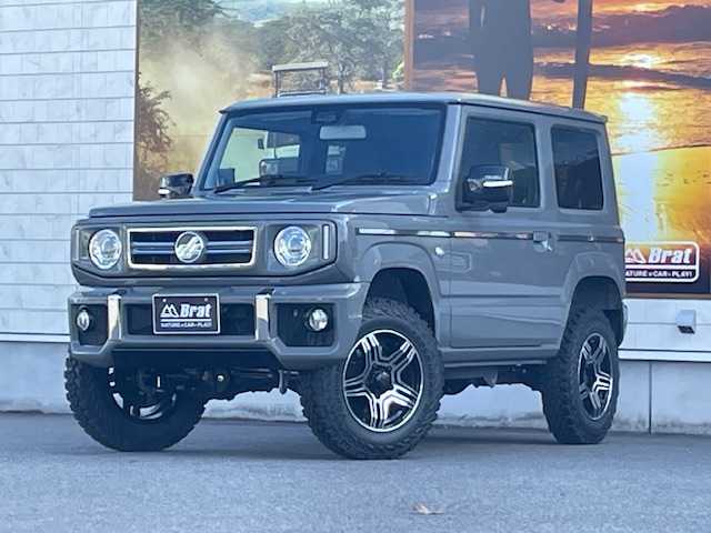 スズキ ジムニー XC 愛知県 2024(令6)年 0.1万km未満 ミディアムグレー AIS検査済み/【2408033755】社外パーツ取付有/グラバスジュニア（ブラックポリッシュ）（社外）/ヨコハマ　ジオランダーM/T G003（社外）/リフトアップキット（社外）/クリアサイドマーカー（社外）/DAMD　Little　G　キット（社外）/・フロントグリル/・フロントバンパー/・サイドモール/・G15エンブレム/・スペアタイヤカバー/スズキセーフティーサポート/クルーズコントロール/前席シートヒーター/コーナーセンサー/ディスプレイオーディオ/フロントカメラ＋モニターセット（社外）