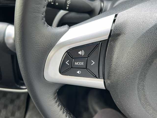 ダイハツ ムーヴ カスタム RS ハイパーLTD SAⅢ 福岡県 2020(令2)年 5.5万km ブラックマイカメタリック 社外７インチメモリナビ（CN-RA06WD）/（AM/FM/CD/DVD/BT/フルセグTV）/全方位カメラ/コーナーセンサー/シートヒーター/オートマチックハイビーム/車線逸脱警報システム/衝突被害軽減システム/横滑り防止装置/アイドリングストップ/プッシュスタートボタン/スマートキー/純正フロアマット/LEDヘッドライト/社外１４インチアルミホイール