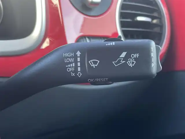 フォルクスワーゲン ザ・ビートル デザイン 東京都 2017(平29)年 2.3万km 赤 ワンオーナー/クルーズコントロール/android auto/apple car play/バックカメラ/HIDヘッドライト/ブラインドスポットモニター/純正ディスプレイオーディオ