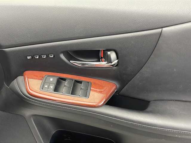 レクサス ＨＳ 250h バージョンI 宮崎県 2015(平27)年 7.5万km ソニッククォーツ 禁煙車/純正8型ナビTV/（CD/DVD/MSV/Bluetooth/フルセグTV)/純正フロントカメラ/バックカメラ/純正ビルトインETC/純正LEDオートライト/純正17インチアルミ/純正フロアマット/黒本革シート/前席シートヒーター/エアシート/前席パワーシート/パワーチルトステアリング/クルーズコントロール/ヘッドアップディスプレイ/クリアランスソナー/ウインカードアミラー/オート電動格納ミラー/電動リアシェイド/ウッドコンビ本革巻ハンドル/ウッド調パネル/スマートキー/プッシュエンジンスタート/スペアキー