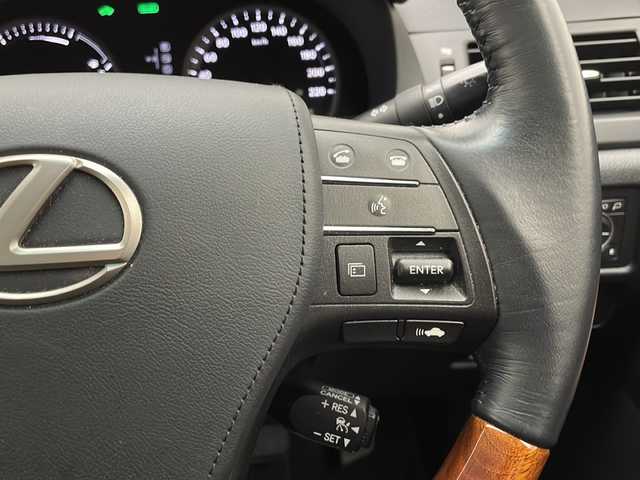 レクサス ＨＳ 250h バージョンI 宮崎県 2015(平27)年 7.5万km ソニッククォーツ 禁煙車/純正8型ナビTV/（CD/DVD/MSV/Bluetooth/フルセグTV)/純正フロントカメラ/バックカメラ/純正ビルトインETC/純正LEDオートライト/純正17インチアルミ/純正フロアマット/黒本革シート/前席シートヒーター/エアシート/前席パワーシート/パワーチルトステアリング/クルーズコントロール/ヘッドアップディスプレイ/クリアランスソナー/ウインカードアミラー/オート電動格納ミラー/電動リアシェイド/ウッドコンビ本革巻ハンドル/ウッド調パネル/スマートキー/プッシュエンジンスタート/スペアキー