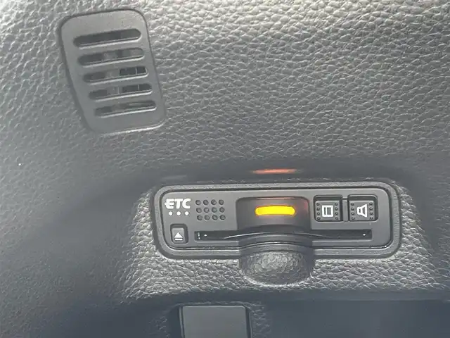 ホンダ Ｎ ＢＯＸ カスタム G L ターボ ホンダセンシング 熊本県 2018(平30)年 6.6万km プラチナホワイトパール ホンダセンシング/プッシュスタート/社外ナビ/（CD・DVD・フルセグTV・BTオーディオ・SD）/バックカメラ/ビルトインETC/ドライブレコーダー/純正15インチAW/レーダークルーズ/両側パワースライドドア/パドルシフト/ハーフレザーシート/LEDヘッドライト/オートライト/LEDフォグライト/横滑り防止装置/ウィンカーミラー/純正フロアマット/純正ドアバイザー