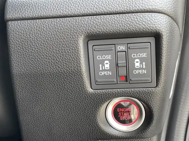 ホンダ Ｎ ＢＯＸ カスタム G L ターボ ホンダセンシング 熊本県 2018(平30)年 6.6万km プラチナホワイトパール ホンダセンシング/プッシュスタート/社外ナビ/（CD・DVD・フルセグTV・BTオーディオ・SD）/バックカメラ/ビルトインETC/ドライブレコーダー/純正15インチAW/レーダークルーズ/両側パワースライドドア/パドルシフト/ハーフレザーシート/LEDヘッドライト/オートライト/LEDフォグライト/横滑り防止装置/ウィンカーミラー/純正フロアマット/純正ドアバイザー