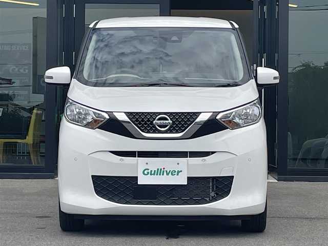 日産 デイズ X 愛媛県 2022(令4)年 1.3万km ホワイトパール 純正９インチナビ・フルセグＴＶ　/全方位モニター　/純正ＥＴＣ２．０　/純正ナビ連動ドライブレコーダー　/オートライト　/前後センサー　/スマートキー２本　/純正フロアマット　/純正ドアバイザー