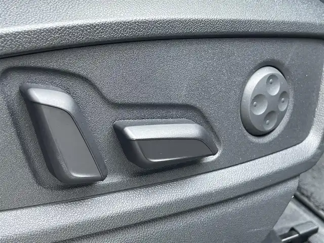 アウディ Ｑ５ 40TDIクワトロ スポーツ 島根県 2019(令1)年 9.1万km グレイシアホワイトメタリック 登録時走行距離　90531km/ワンオーナー/取扱説明書/保証書/４WD/純正ナビ/（Bluetooth/CD/DVD/USB)/全周囲カメラ/ウィンカーミラー/パドルシフト/パーキングアシスト/アイドリングストップ/スペアキー/追従型クルーズコントロール/レーンキープアシスト/電動リアゲート/パワーシート（DN席）/メモリシート/シートヒーター（全席）/ビルドインETC2.0/純正アルミ１９インチ