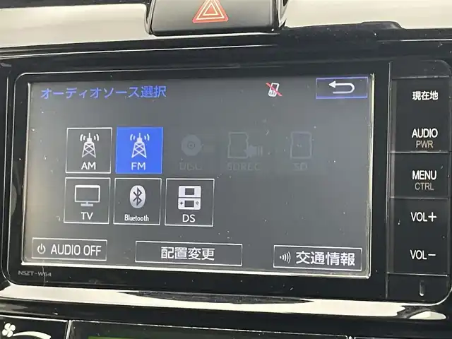 トヨタ カローラ フィールダー ハイブリッドG ダブルバイビー 愛知県 2016(平28)年 6.7万km ブラックマイカ 純正ＳＤナビ　フルセグＴＶ　Ｂｌｕｅｔｏｏｔｈ　バックカメラ　プッシュスタート　スマートキー　ＥＴＣ　ハーフレザー　セーフティセンス　衝突軽減　車線逸脱　ＬＥＤオートライト　フォグランプ　ナノイーエアコン　純正フロアマット　禁煙車