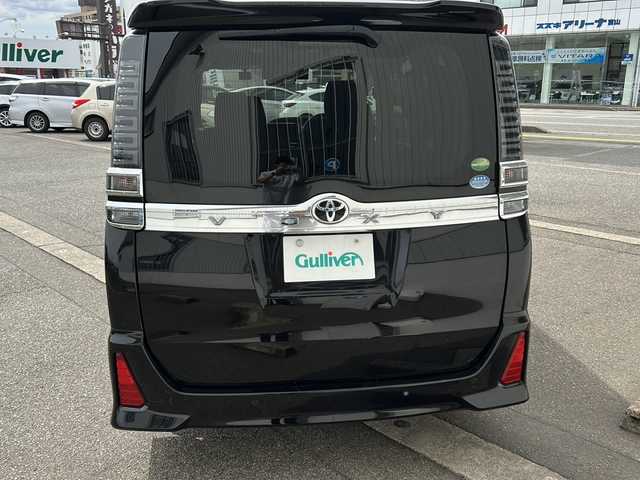 トヨタ ヴォクシー ZS 煌Ⅱ 富山県 2020(令2)年 3.5万km ブラック ワンオーナー/両側パワスラ/スマートキー×２/社外メモリーナビ(ビッグX）/DVD/MSV/BT/フルセグTV/純正フルエアロ/衝突安全ブレーキ/レーンキープアシスト/オートハイビーム/レーダークルコン/ETC/バックカメラ/電格ウィンカーミラー/ステアリングスイッチ/前後ドラレコ(ZDR-015)/LEDヘッドライト/フォグ/オートリトラミラー/プッシュスタート/純正１６インチAW/ドアバイザー/保証書・取説・ナビ取説