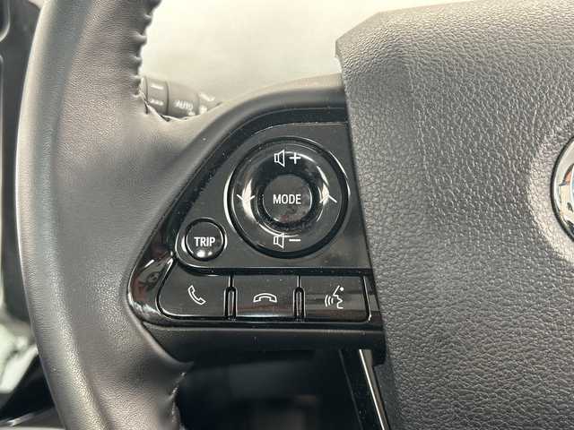 トヨタ プリウス A ツーリングセレクション 三重県 2019(平31)年 1.1万km スティールブロンドM /純正９型ナビ（フルセグ／ＣＤ／ＤＶＤ／ＢＴ／ＡＭ／ＦＭ）　//ＢＳＭ　//ドラレコ前後　//バックカメラ //トヨタセーフティーセンス//レーダークルコン//レーンキープアシスト//デジタルインナーミラー//D席パワーシート//シートヒーター（D/N）//ステアリングスイッチ //LEDヘッドライト //フォグライト //ビルトインETC2.0//スマートキー