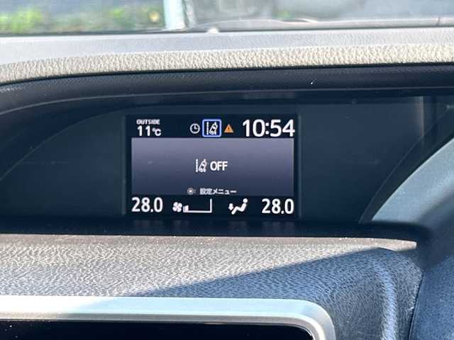 トヨタ ノア ハイブリッド Si ダブルバイビー 大阪府 2018(平30)年 5.9万km ブラック 純正10インチナビ（フルセグ/BT/DVD/CD)/純正後席モニター/両側パワースライドドア/衝突被害軽減システム/横滑り防止装置/レーンキープアシスト/オートマチックハイビーム/クルーズコントロール/アイドリングストップ/シートヒーター/ハーフレザー/純正AW(16inch)/純正LEDライト/純正フロアマット/ビルトインETC/ドライブレコーダー/スペアキー1本