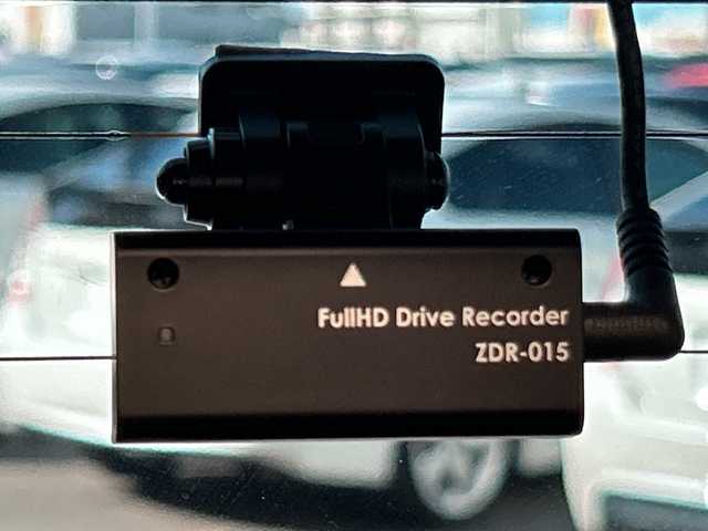 トヨタ ノア ハイブリッド Si ダブルバイビー 大阪府 2018(平30)年 5.9万km ブラック 純正10インチナビ（フルセグ/BT/DVD/CD)/純正後席モニター/両側パワースライドドア/衝突被害軽減システム/横滑り防止装置/レーンキープアシスト/オートマチックハイビーム/クルーズコントロール/アイドリングストップ/シートヒーター/ハーフレザー/純正AW(16inch)/純正LEDライト/純正フロアマット/ビルトインETC/ドライブレコーダー/スペアキー1本