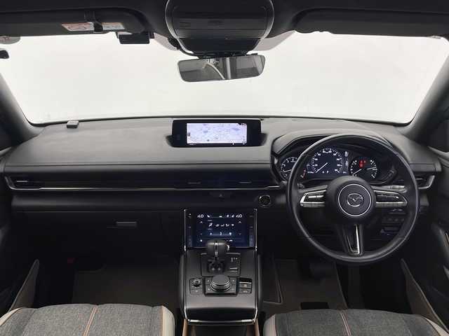 マツダ ＭＸ－３０ モダンコンフィデンス 長野県 2020(令2)年 1.3万km セラミックメタリック 4WD/BOSEプレミアムサウンド/純正SDナビ&フルセグTV&CD&USB&BT/アダプティブクルーズコントロール/レーンキープアシスト/車線逸脱警報/衝突軽減ブレーキ/コーナーセンサー/ブラインドスポットモニター/アイドリングストップ/ハーフレザーシート/前席シートヒーター/運転席パワーシート/運転席シートメモリ/ステアリングスイッチ/ステアリングヒーター/パドルシフト/全方位カメラ/ETC/LEDヘッドライト/オートライト/リアフォグランプ/電動格納ミラー/ウィンカーミラー/電動ホールド/オートホールド/純正18インチAW装着/社外フロアマット/プッシュスタート/スマートキー