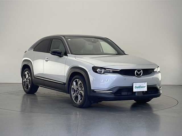マツダ ＭＸ－３０ モダンコンフィデンス 長野県 2020(令2)年 1.3万km セラミックメタリック 4WD/BOSEプレミアムサウンド/純正SDナビ&フルセグTV&CD&USB&BT/アダプティブクルーズコントロール/レーンキープアシスト/車線逸脱警報/衝突軽減ブレーキ/コーナーセンサー/ブラインドスポットモニター/アイドリングストップ/ハーフレザーシート/前席シートヒーター/運転席パワーシート/運転席シートメモリ/ステアリングスイッチ/ステアリングヒーター/パドルシフト/全方位カメラ/ETC/LEDヘッドライト/オートライト/リアフォグランプ/電動格納ミラー/ウィンカーミラー/電動ホールド/オートホールド/純正18インチAW装着/社外フロアマット/プッシュスタート/スマートキー