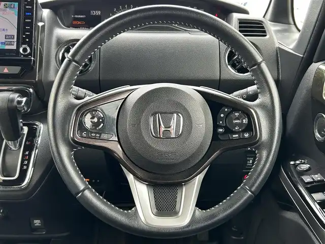 ホンダ Ｎ ＢＯＸ カスタム G L ターボ ホンダセンシング 兵庫県 2019(令1)年 3.3万km プラチナホワイトパール アダプティブクルーズコントロール/バックカメラ/プリクラッシュ/レーンキープアシスト/両側パワースライドドア/純正SDナビ/Bluetooth接続/LEDヘッドライト/ビルトインETC/純正フロアマット/純正フルセグTV/スイッチスタート/ターボ