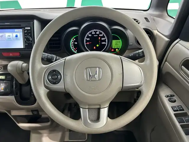ホンダ Ｎ ＢＯＸ G Lパッケージ 鹿児島県 2014(平26)年 4.9万km イノセントブルーメタリック 純正ナビ【ＷＸ－１３５ＣＰ】　/ワンセグＴＶ　/ステアリングリモコン　/アイドリングストップ　/横滑り防止　/片側パワースライドドア　/プッシュスタート　/ヘッドライトレベライザー/純正１４インチアルミホイール/ドアバイザー