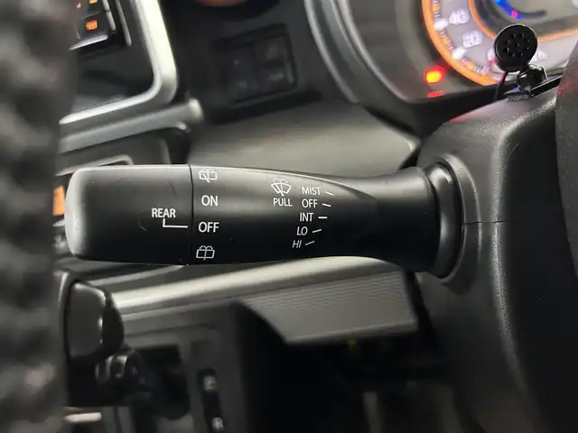 スズキ スペーシア ギア HYBRID XZ 鹿児島県 2019(令1)年 6万km ブルーイッシュブラックパール3 ALPINE製フリップダウンモニター/スズキセーフティサポート/全方位モニター/アイドリングストップ/両側パワースライドドア/純正メモリナビ【CN-RZ743W】/（CD/DVD/フルセグ/Bluetooth/SD）/ヘッドアップディスプレイ/ステアリングリモコン/前席シートヒーター/ルーフレール/純正LEDヘッドライト/フロントフォグランプ/オートライト/電動格納ドアミラー/純正フロアマット